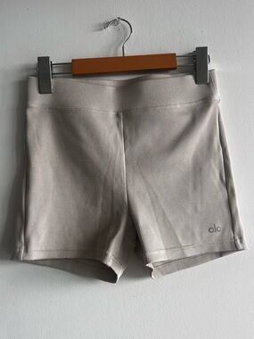 ALO Yoga Ribbed Shorts